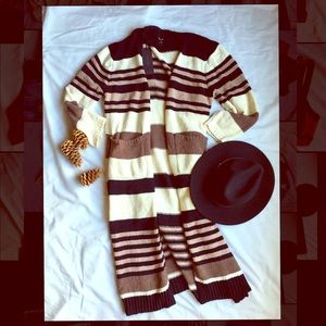 Coffee, Convos & Cardi